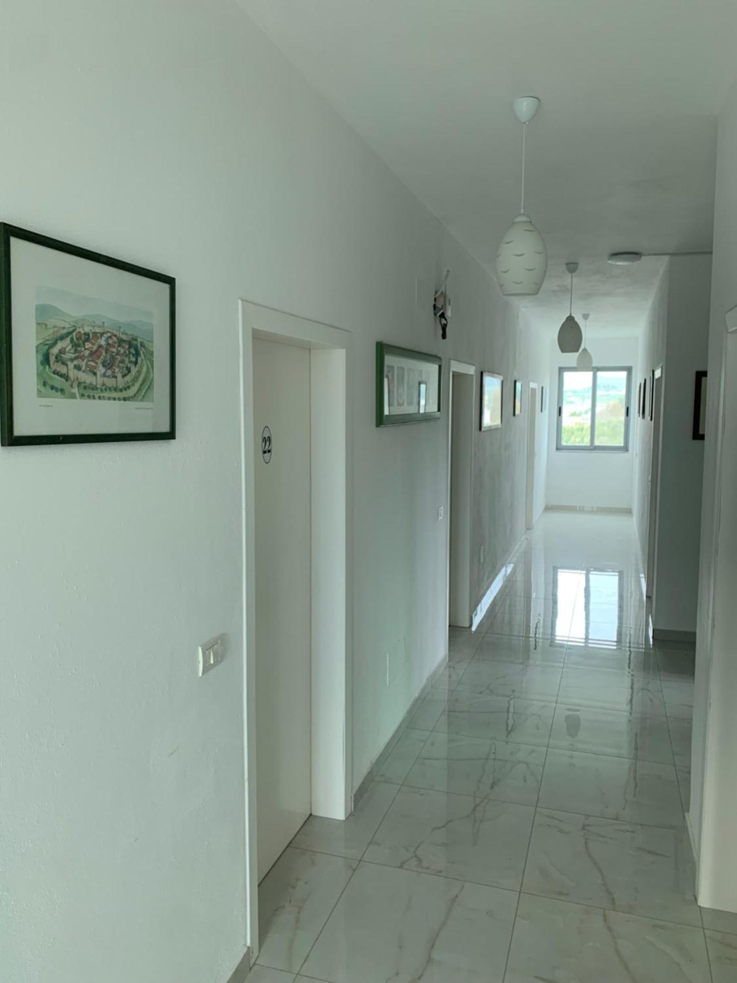 Risus Hotel Голем Екстериор снимка